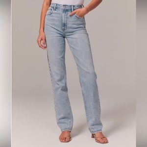 Abercrombie 90s Straight Ultra High Rise Jean